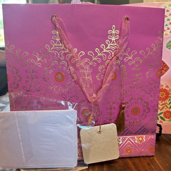 Bath & Body Works Japanese Cherry Blossom Trio - Red & White - Picture 7 of 9